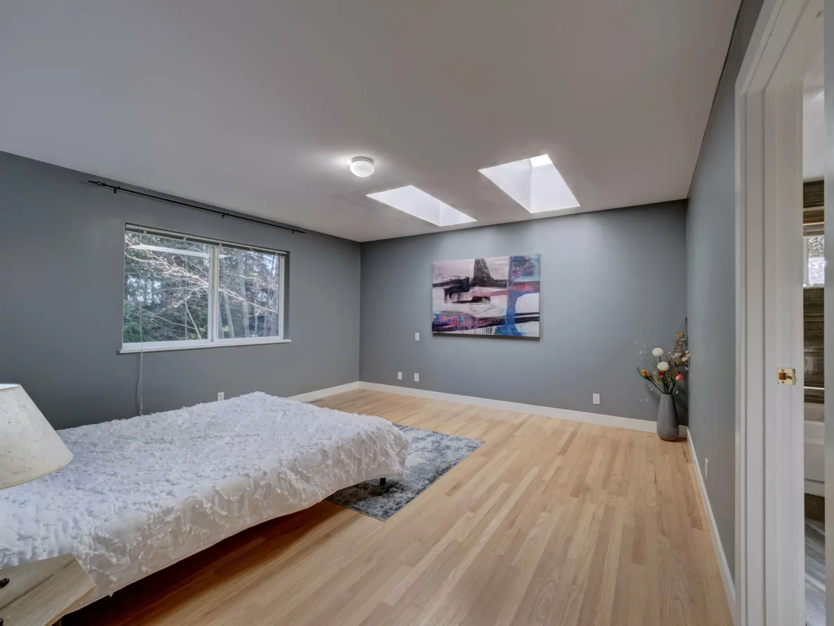 Bedroom 4 Photo of 7629 Redrooffs Road, Halfmoon Bay, BC