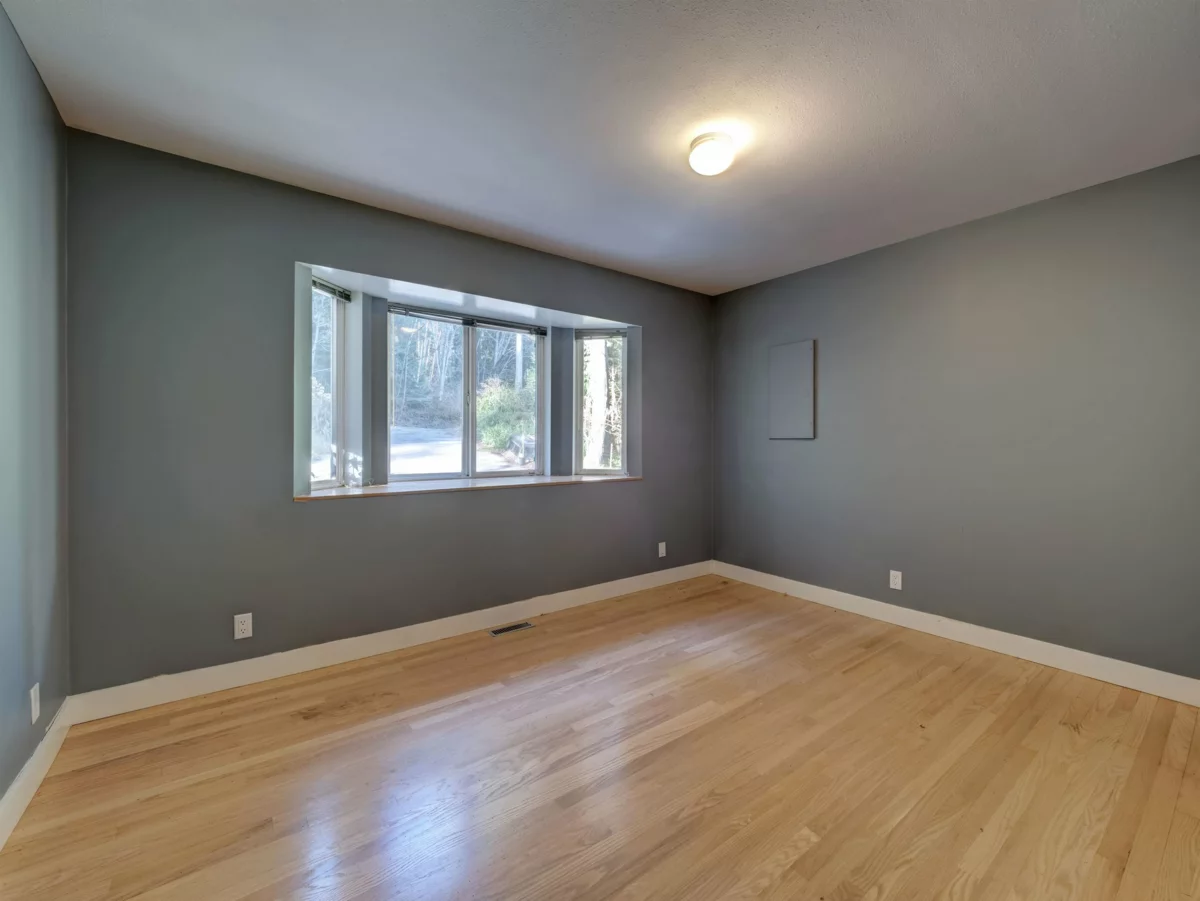 Powder Room Photo of 7629 Redrooffs Road, Halfmoon Bay, BC