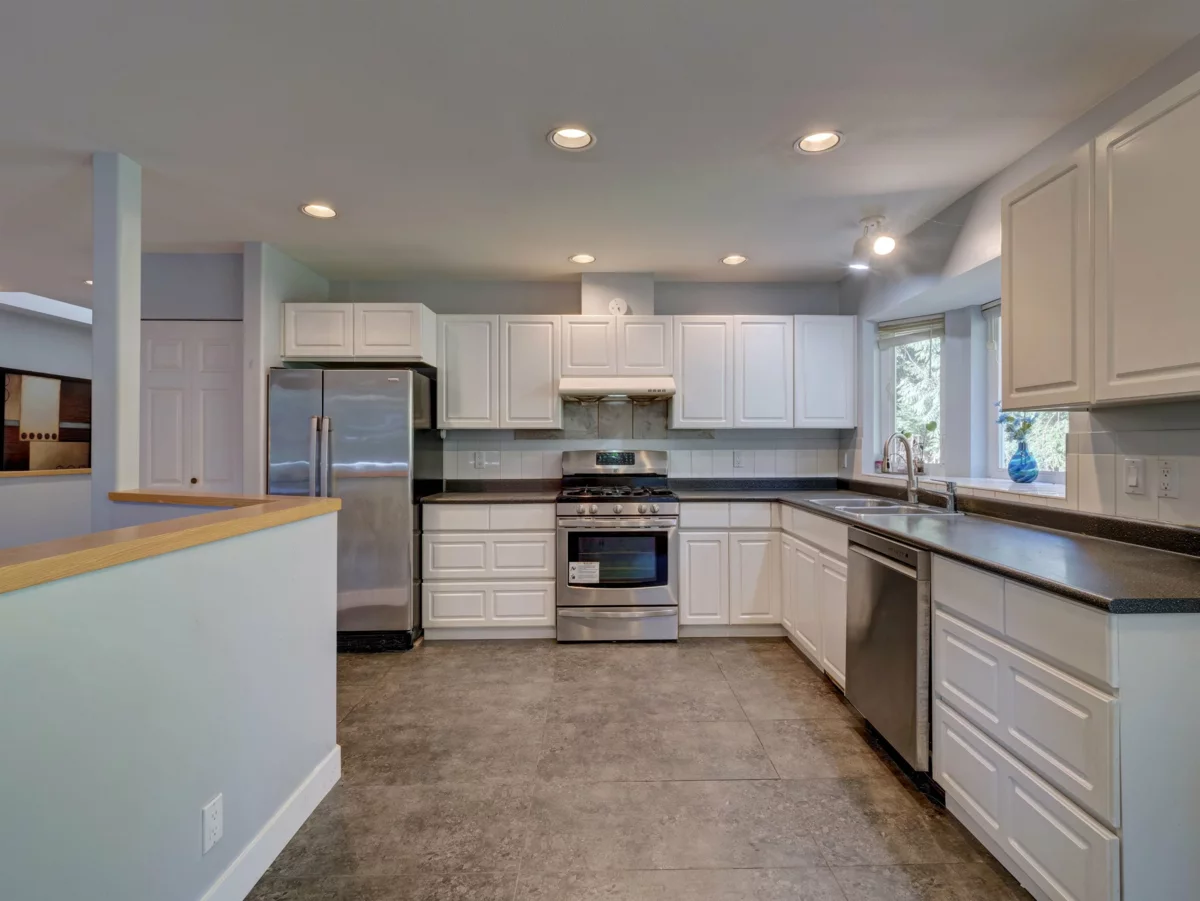 Primary Bedroom Photo of 7629 Redrooffs Road, Halfmoon Bay, BC