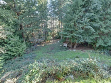 Entry Foyer Photo of 7629 Redrooffs Road, Halfmoon Bay, BC
