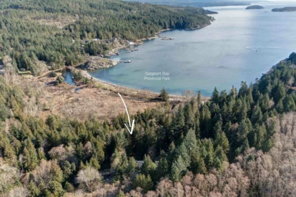 7629 Redrooffs Road, Halfmoon Bay, BC, Halfmoon Bay — Single Family Residence for sale