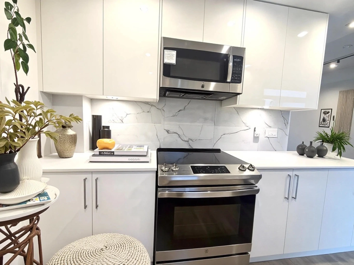 Kitchen Island Photo of 99 4337 Boundary Road, Richmond, BC