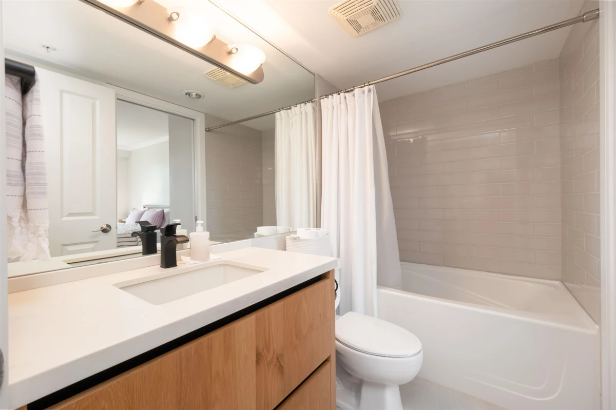 Office / Den Photo of 1104 235 Guildford Way, Port Moody, BC