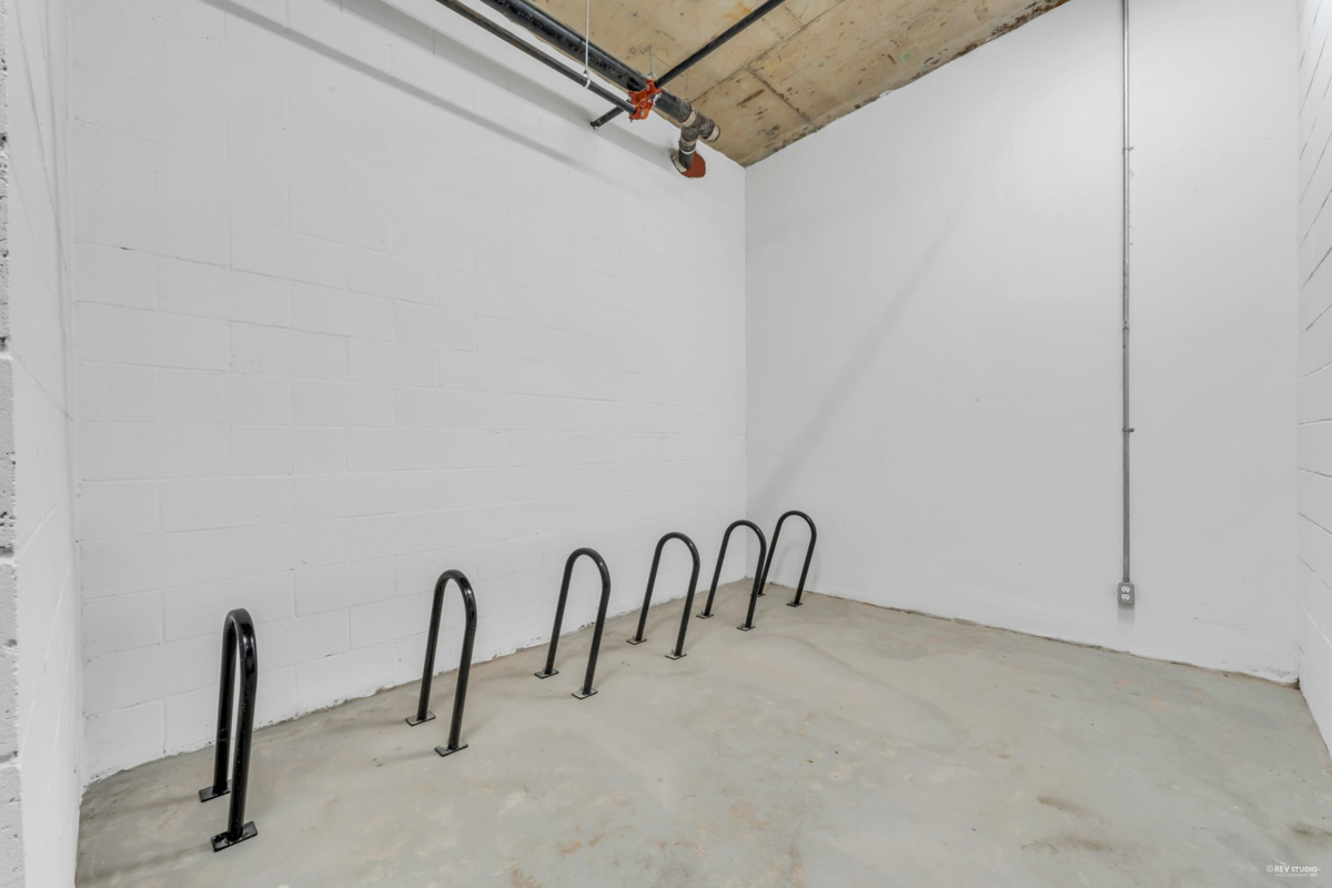 Backyard Photo of 1101 2325 Emery Court, North Vancouver, BC