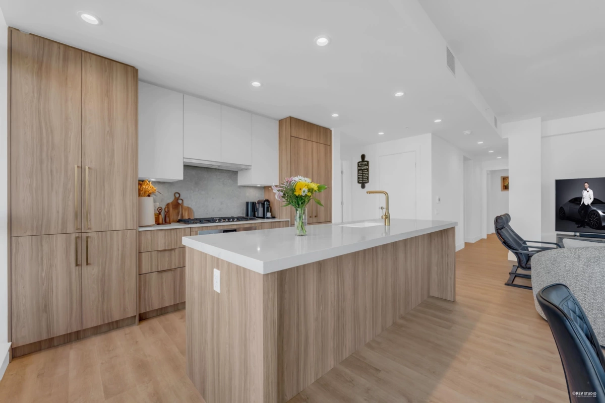 Walk-In Closet Photo of 1101 2325 Emery Court, North Vancouver, BC