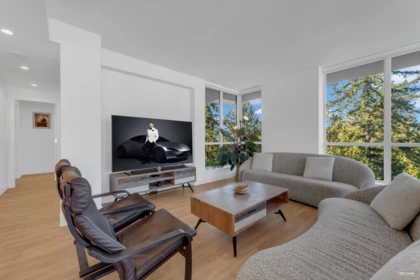 Breakfast Nook Photo of 1101 2325 Emery Court, North Vancouver, BC