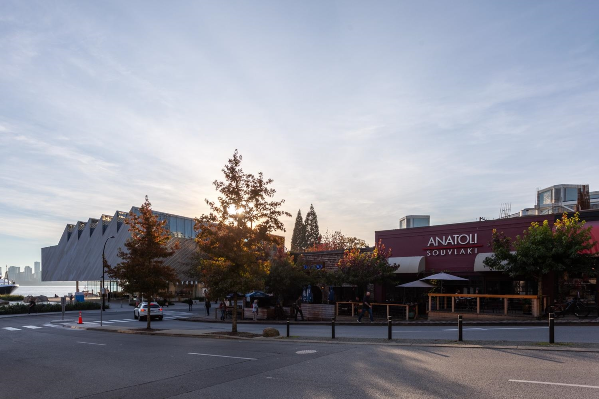 Outdoor Deck Photo of 208 707 E 3rd Street, North Vancouver, BC