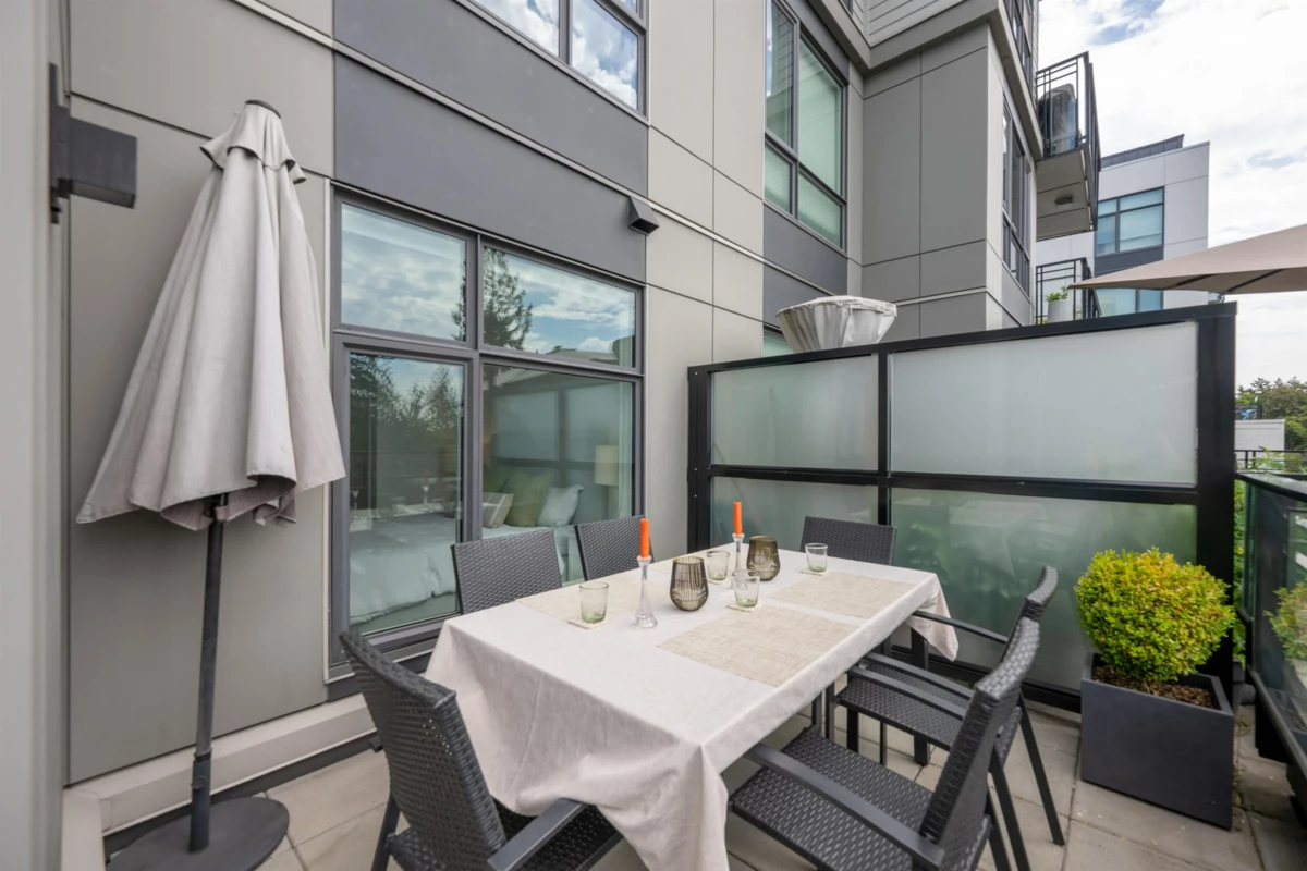 Powder Room Photo of 208 707 E 3rd Street, North Vancouver, BC