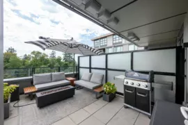 208 707 E 3rd Street, North Vancouver, BC