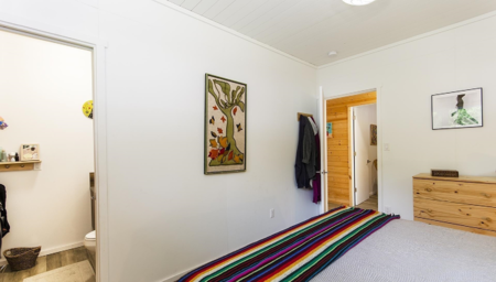 Primary Bedroom Photo of 6 Brighton Beach, North Vancouver, BC