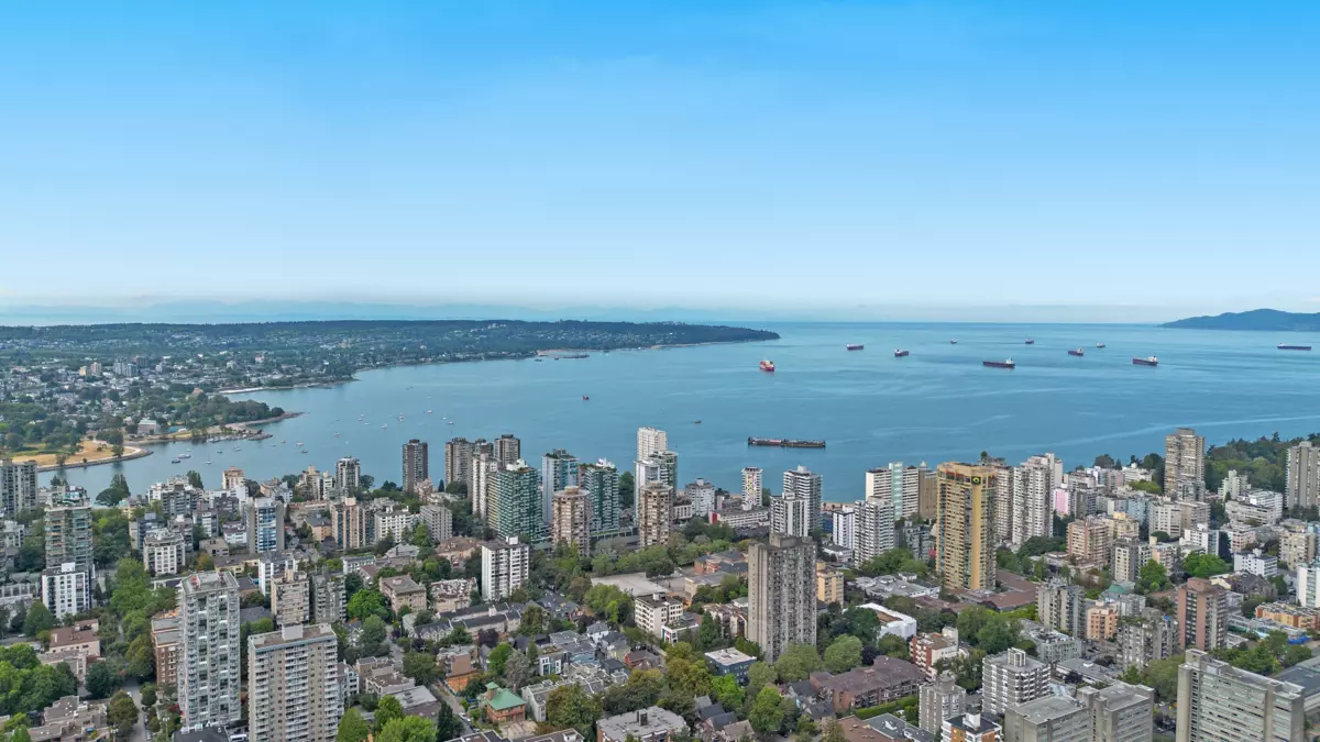 Aerial View of 1601 738 Broughton Street, Vancouver, BC