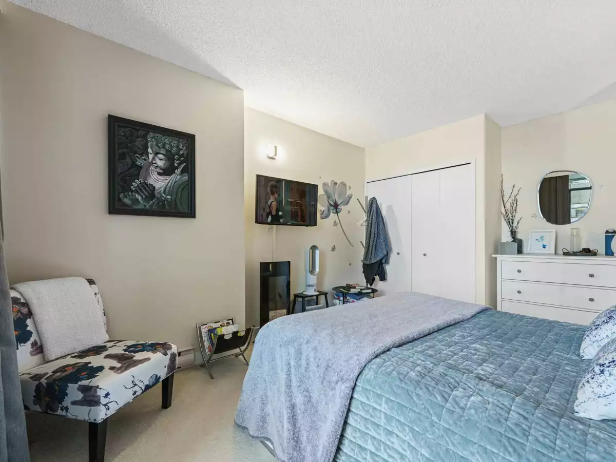 Backyard Photo of 1601 738 Broughton Street, Vancouver, BC