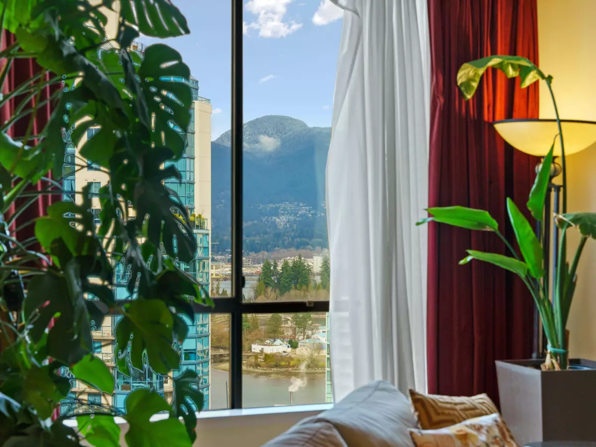 Bedroom 3 Photo of 1601 738 Broughton Street, Vancouver, BC