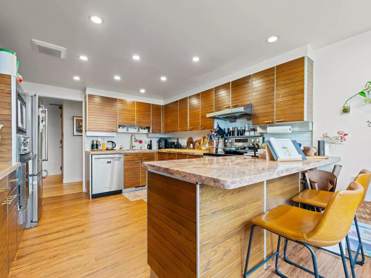 Loft / Bonus Room Photo of 1601 738 Broughton Street, Vancouver, BC