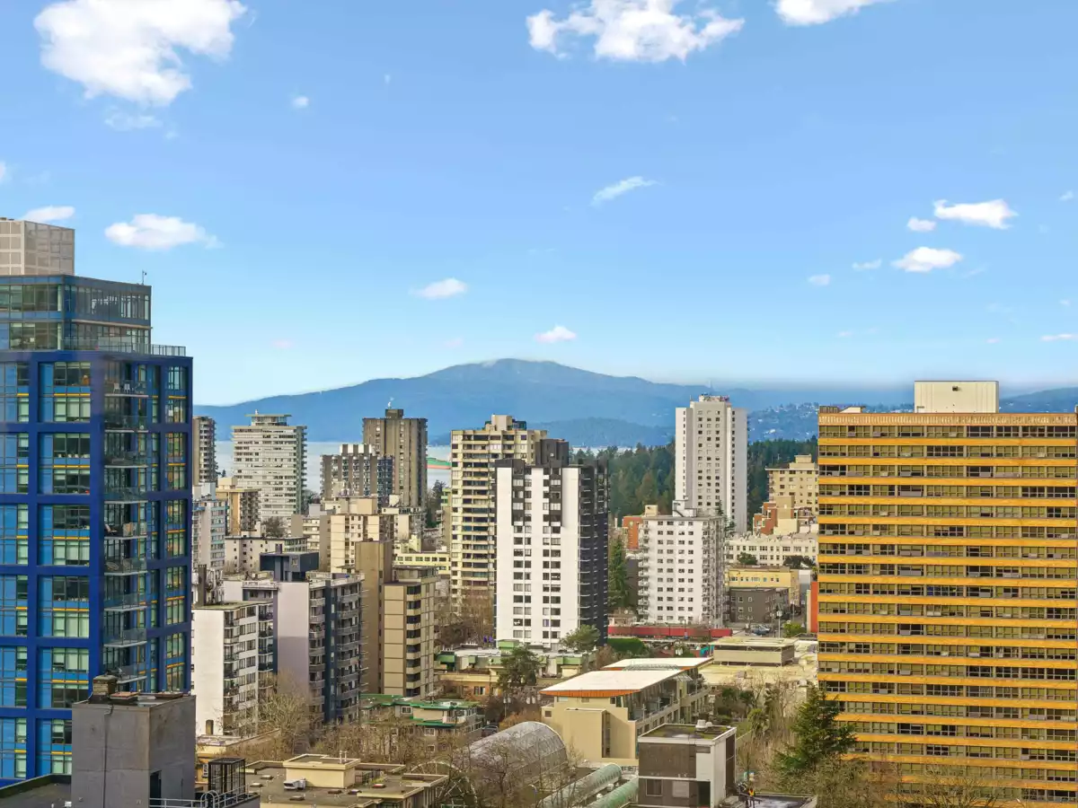 Primary Bathroom Photo of 1601 738 Broughton Street, Vancouver, BC