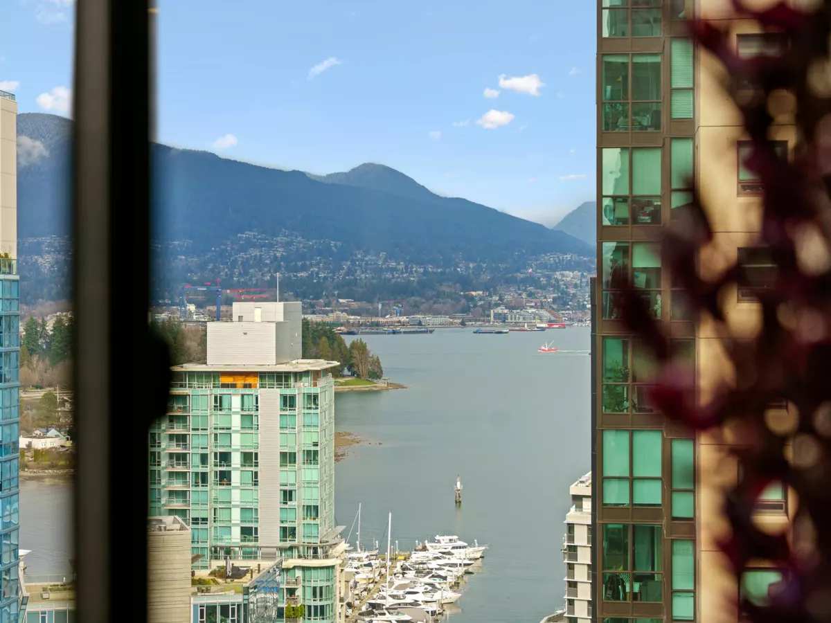 Primary Bedroom Photo of 1601 738 Broughton Street, Vancouver, BC