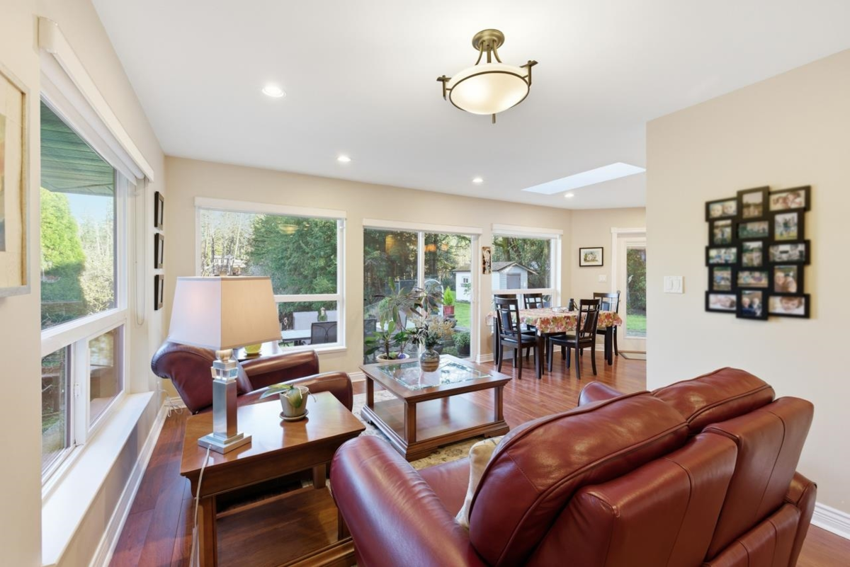 Breakfast Nook Photo of 2242 200 Street, Langley, BC