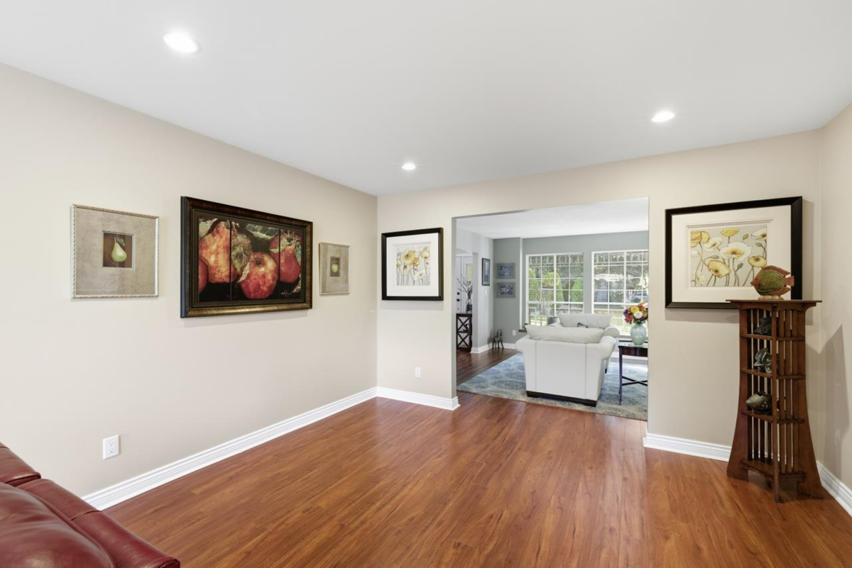 Kitchen Island Photo of 2242 200 Street, Langley, BC