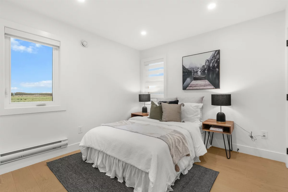 Entry Foyer Photo of 4816 42a Avenue, Ladner, BC