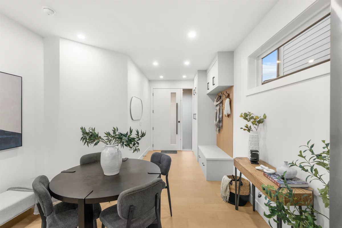 Kitchen Photo of 4816 42a Avenue, Ladner, BC