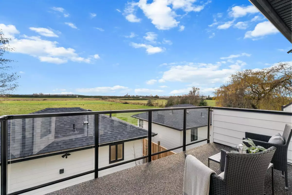 Primary Bathroom Photo of 4816 42a Avenue, Ladner, BC