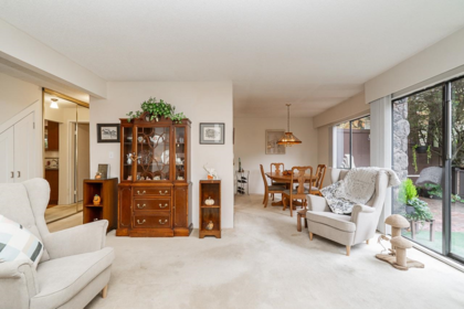 Breakfast Nook Photo of 49 9378 122 Street, Surrey, BC