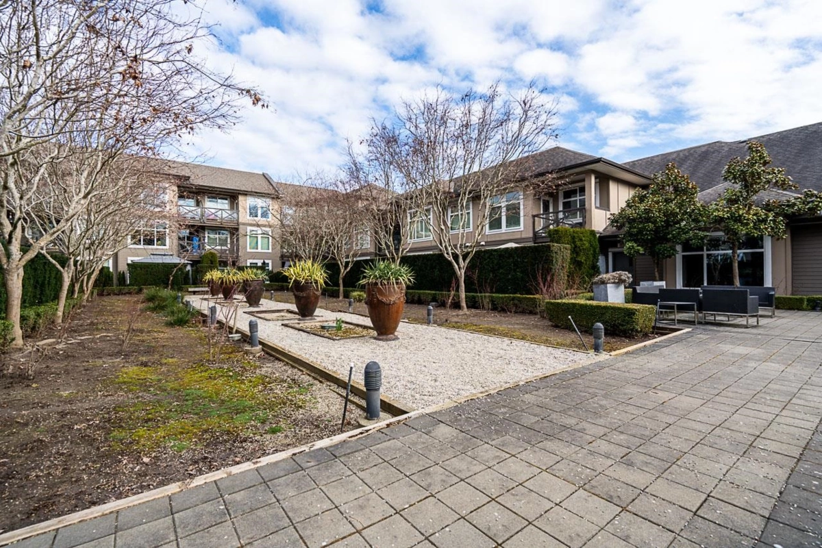 Backyard Photo of 227 18818 68 Avenue, Surrey, BC