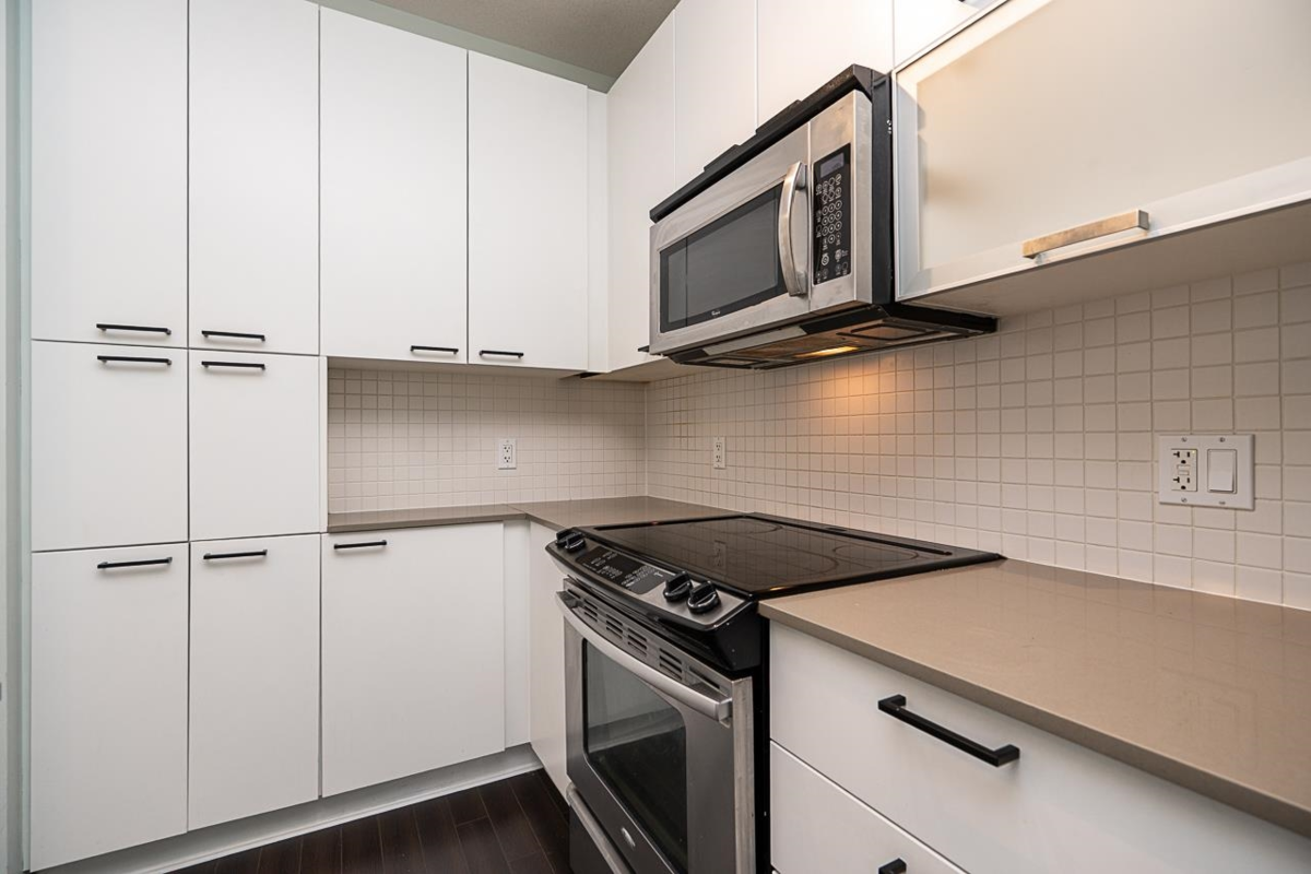 Breakfast Nook Photo of 227 18818 68 Avenue, Surrey, BC