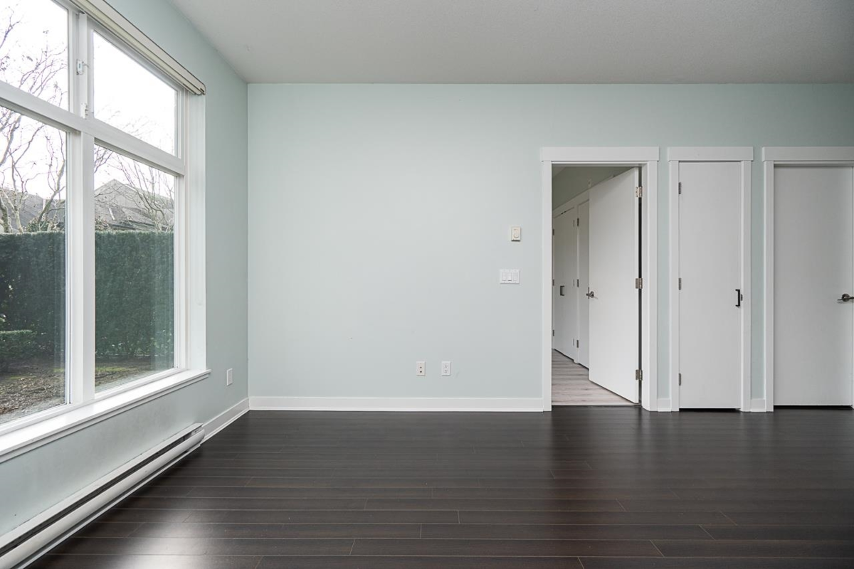 Guest Bathroom Photo of 227 18818 68 Avenue, Surrey, BC