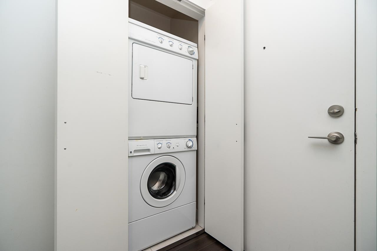 Hallway Photo of 227 18818 68 Avenue, Surrey, BC