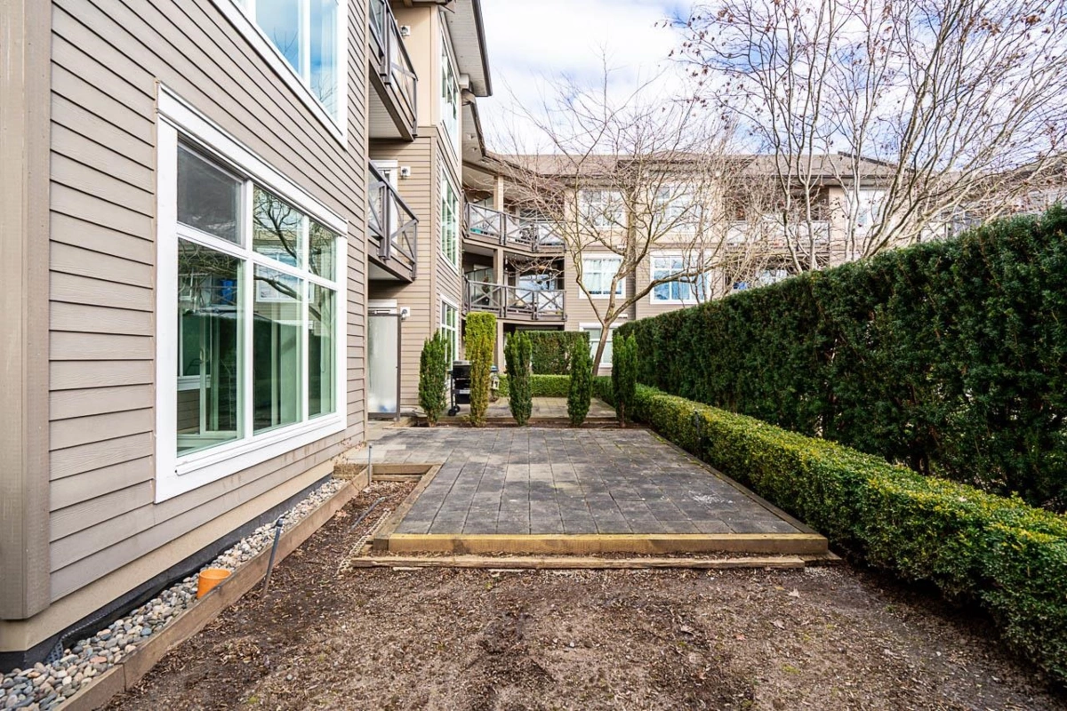 Outdoor Deck Photo of 227 18818 68 Avenue, Surrey, BC