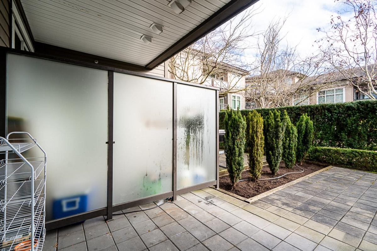 Staircase Photo of 227 18818 68 Avenue, Surrey, BC