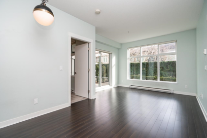 Primary Bathroom Photo of 227 18818 68 Avenue, Surrey, BC