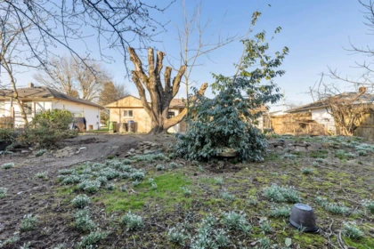 Front Yard Photo of 45608 Princess Avenue, Chilliwack, BC