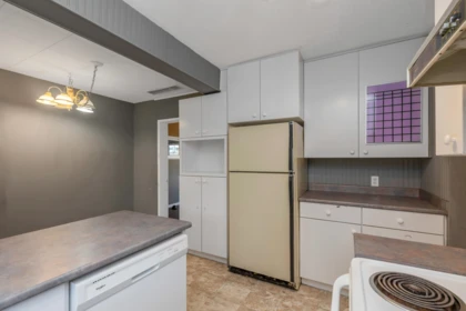 Kitchen Island Photo of 45608 Princess Avenue, Chilliwack, BC