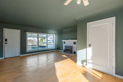 Powder Room Photo of 45608 Princess Avenue, Chilliwack, BC
