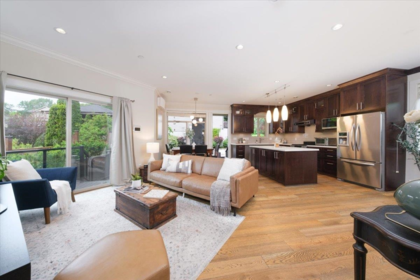 640 W 15th Street, North Vancouver, BC, North Vancouver — 3 bed half duplex for sale