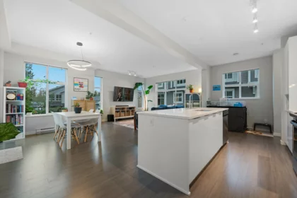 1904 11295 Pazarena Place, Maple Ridge, BC