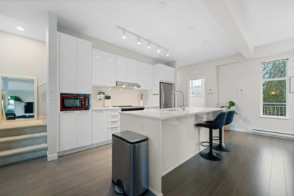 Kitchen Photo of 1904 11295 Pazarena Place, Maple Ridge, BC