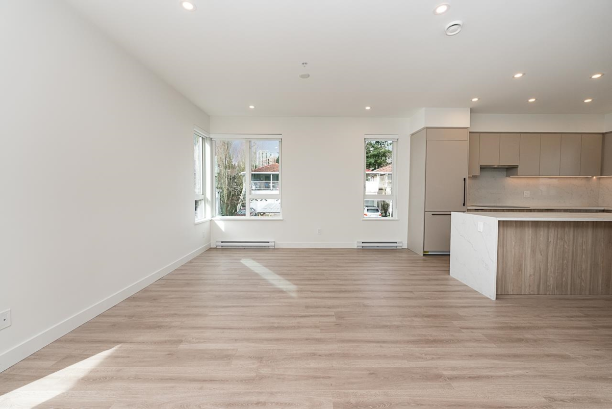 Powder Room Photo of 207 7161 17th Avenue, Burnaby, BC