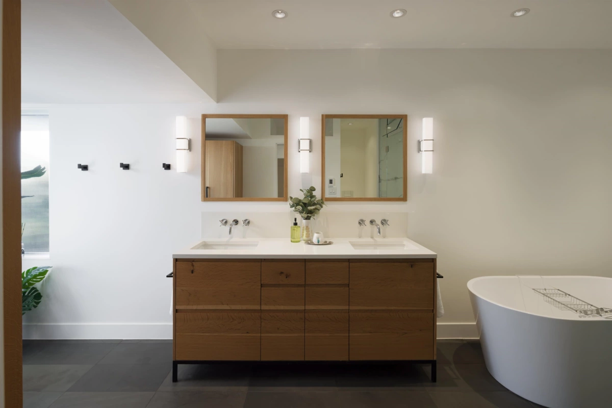 Outdoor Deck Photo of 3460 Rockview Place, West Vancouver, BC