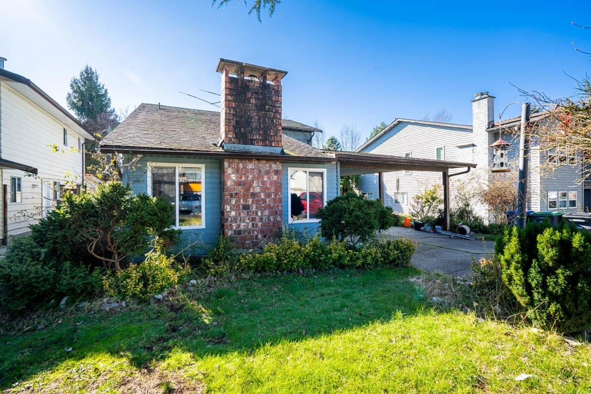 Hot Tub / Spa Photo of 14478 85a Avenue, Surrey, BC