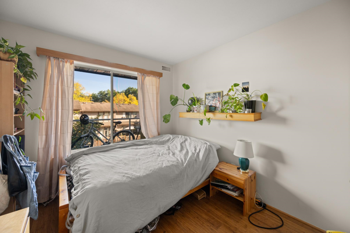 Entry Foyer Photo of 207 1171 Pipeline Road, Coquitlam, BC