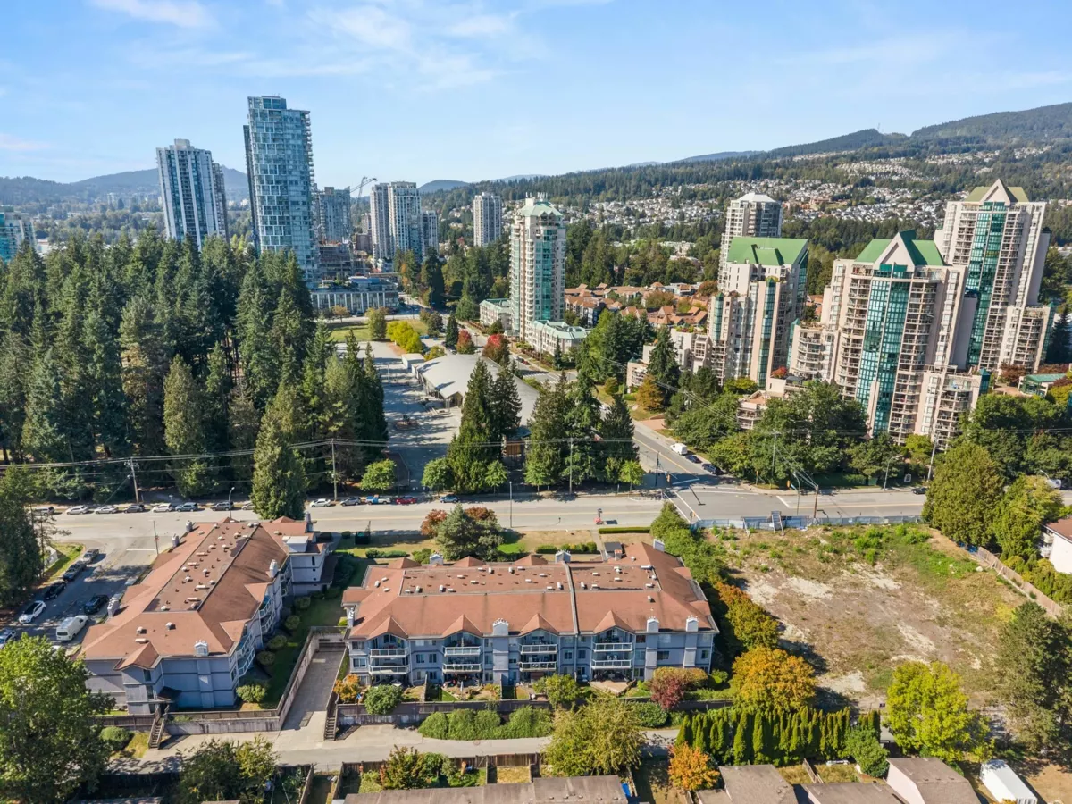 Outdoor Patio Photo of 207 1171 Pipeline Road, Coquitlam, BC