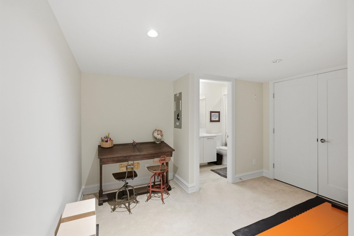 Outdoor Patio Photo of 12978 15a Avenue, Surrey, BC