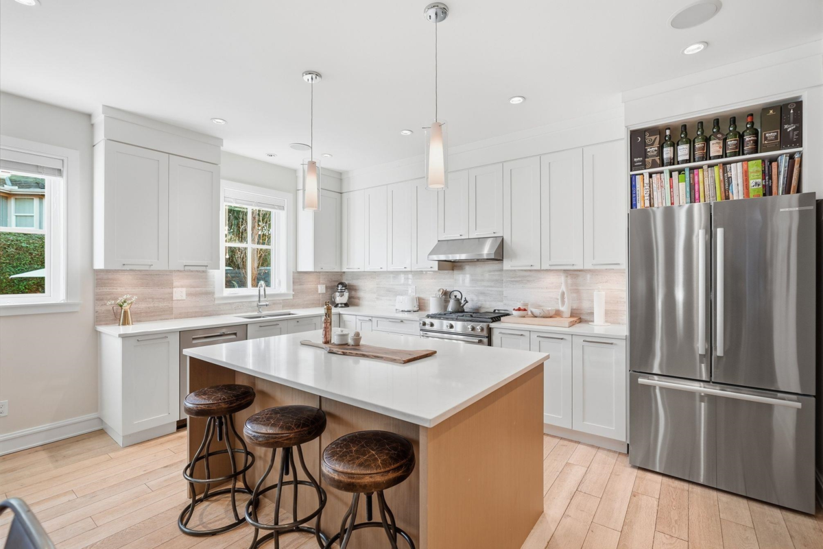 Walk-In Closet Photo of 12978 15a Avenue, Surrey, BC
