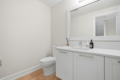 Guest Bathroom Photo of 12978 15a Avenue, Surrey, BC