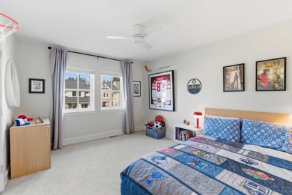 Laundry Room Photo of 12978 15a Avenue, Surrey, BC