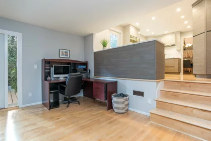 Breakfast Nook Photo of 12688 18a Avenue, Surrey, BC