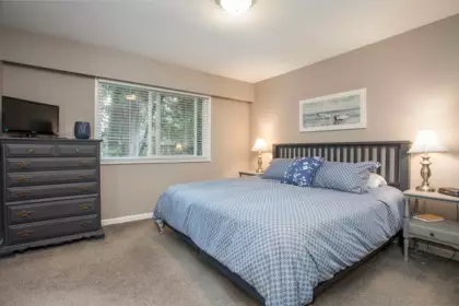 Powder Room Photo of 12688 18a Avenue, Surrey, BC